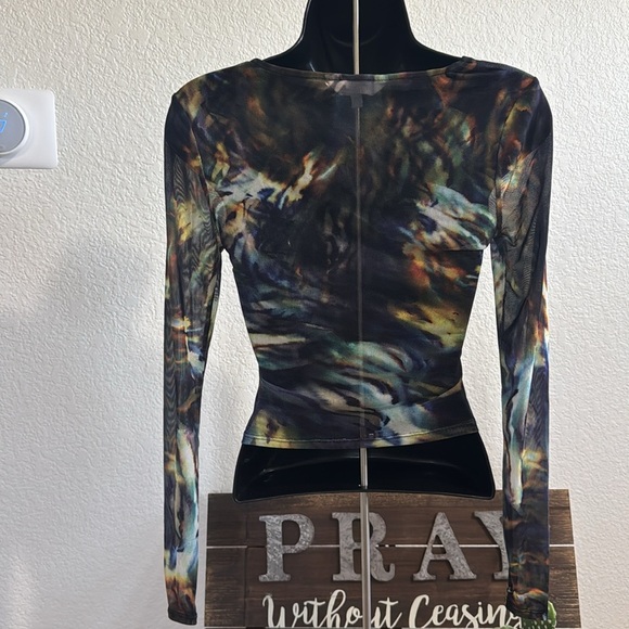 Steve Madden Fitted Mesh Print Long Sleeve Shirt XS New Without Tags - Picture 5 of 7